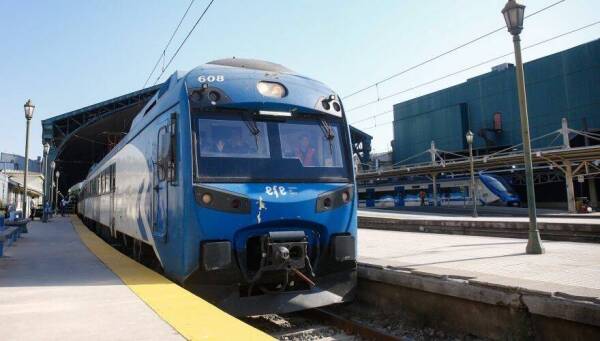 11-211040_7ykm_tren-Santiago-Temuco-880×500