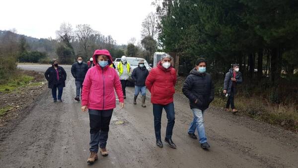 AlcaldesaPitrufquénSeremiMOPinspecciónAsfaltado1