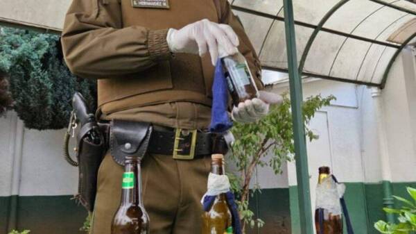 carabineros-molotov