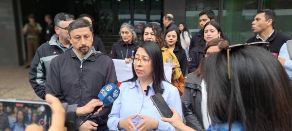 Carolina Ojeda Galaz, Directora Regional del Trabajo y dirigentes sindicales CUT y FESIR