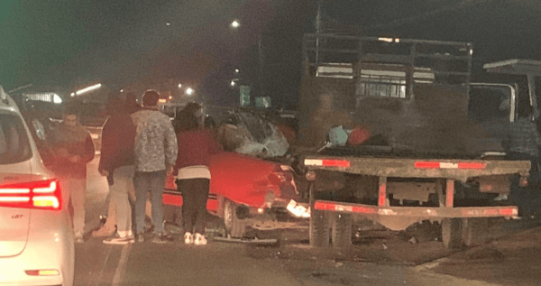 colision-padre-las-casas-cunco-camion-auto