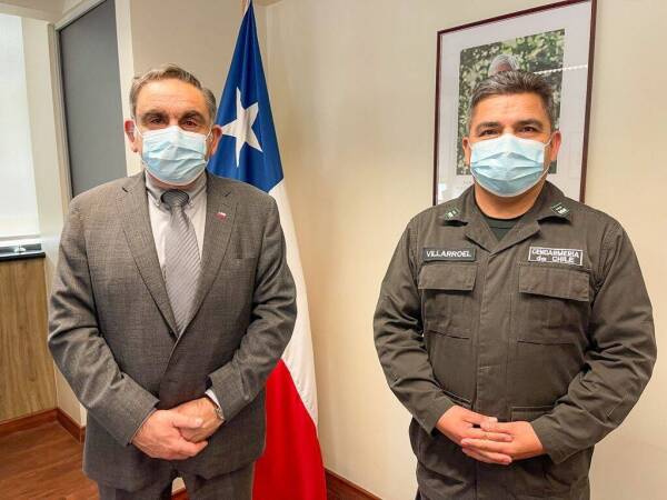 Nuevo Director con Delegado Presidencial