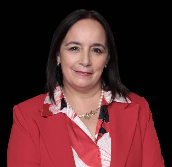 Senadora Aravena 1550pp