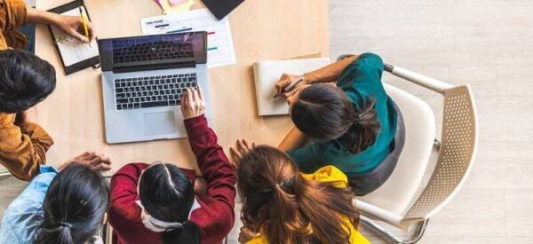 universidad-autonoma-blog-como-cambiarse-de-carrera-con-gratuidad-800×366