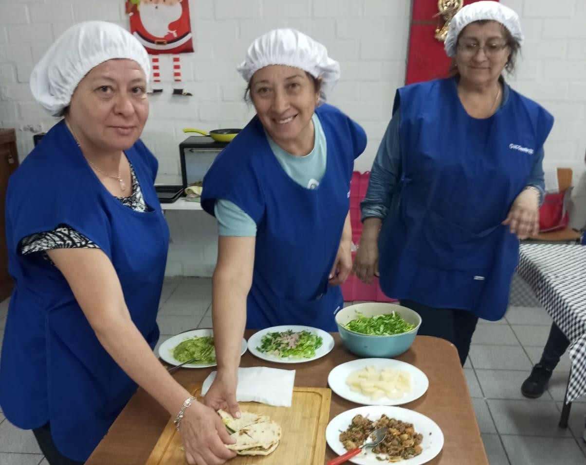 Vecinos de Temuco se especializaron en cocina chilena para levantar emprendimientos gastronómicos (3)