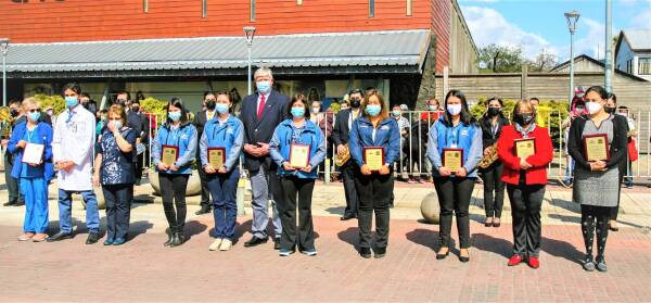 Web-Funcionario-de-la-Salud-Municipal-y-del-Hospital-de-Villarrica-reciben-reconocimiento-por-su-trabajo-en-la-pandemia-por-COVID-1